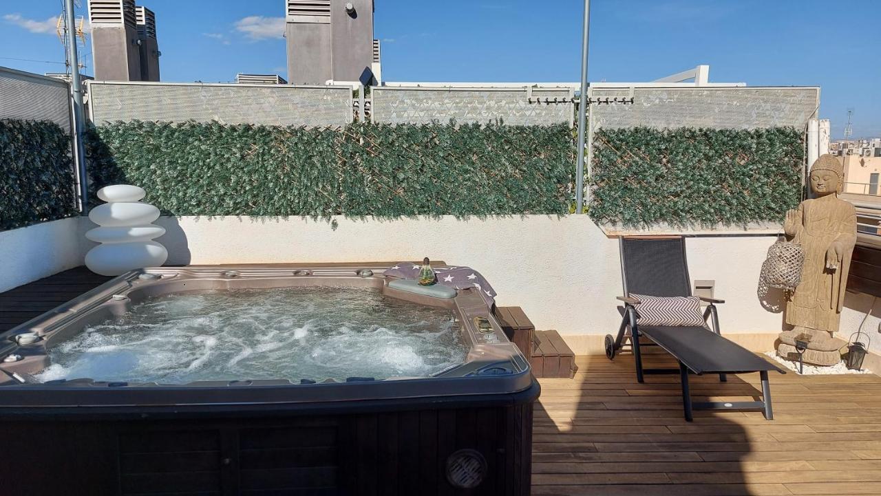 Atico De Lujo Con Jacuzzi Climatizado En Terraza Apartment Elche Bagian luar foto