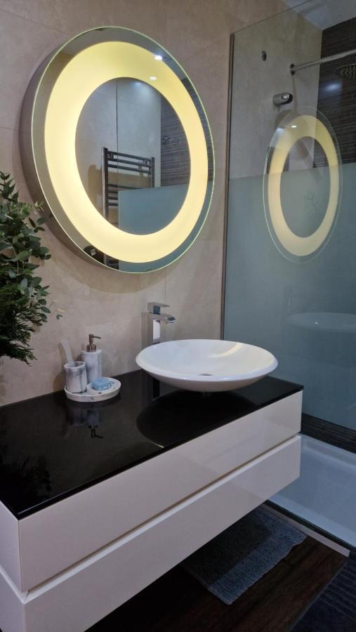 Atico De Lujo Con Jacuzzi Climatizado En Terraza Apartment Elche Bagian luar foto