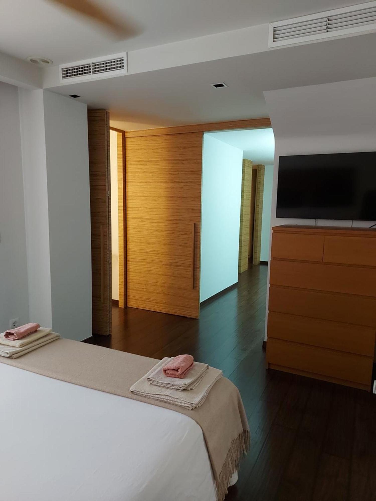 Atico De Lujo Con Jacuzzi Climatizado En Terraza Apartment Elche Bagian luar foto